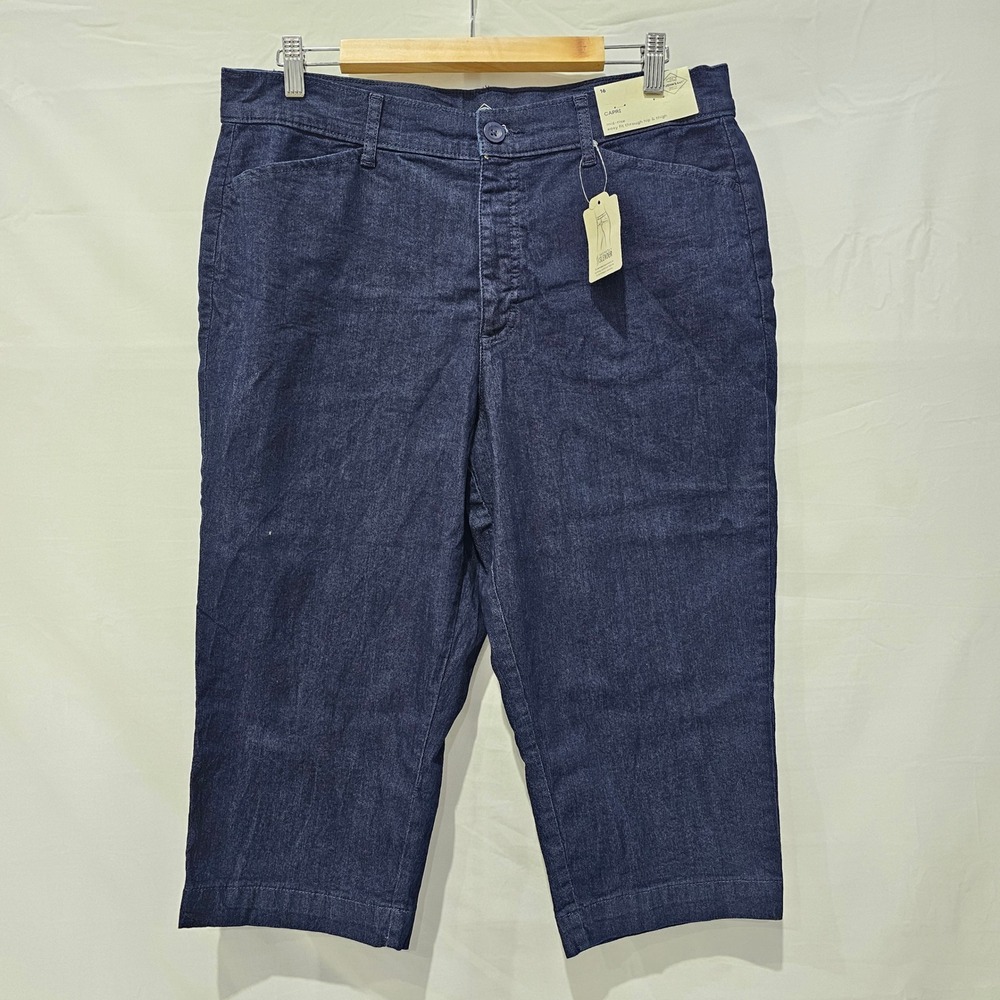 New St. Johns Bay Secretly Slender Capri Jeans Dark Rinse Size 16 Tummy Control
